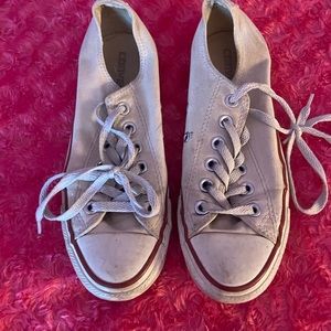 White low top converse